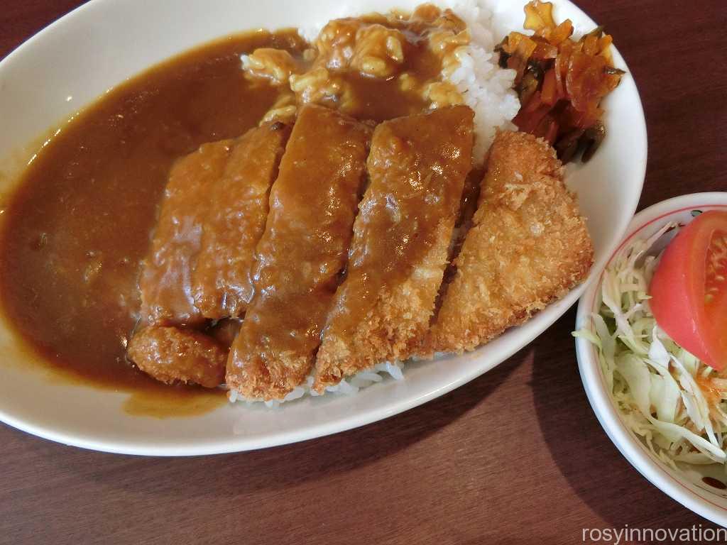 勝央町　パパとママ　カツカレー